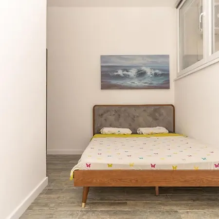 Apartment Ena - Located In Quiet Area 500m Of The Sea