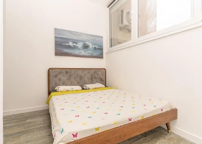 Ena - Located In Quiet Area 500m Of The Sea * Pula